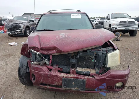 2005 GMC Envoy z USA, uszkodzony, nr VIN 1GKDS13S252270247